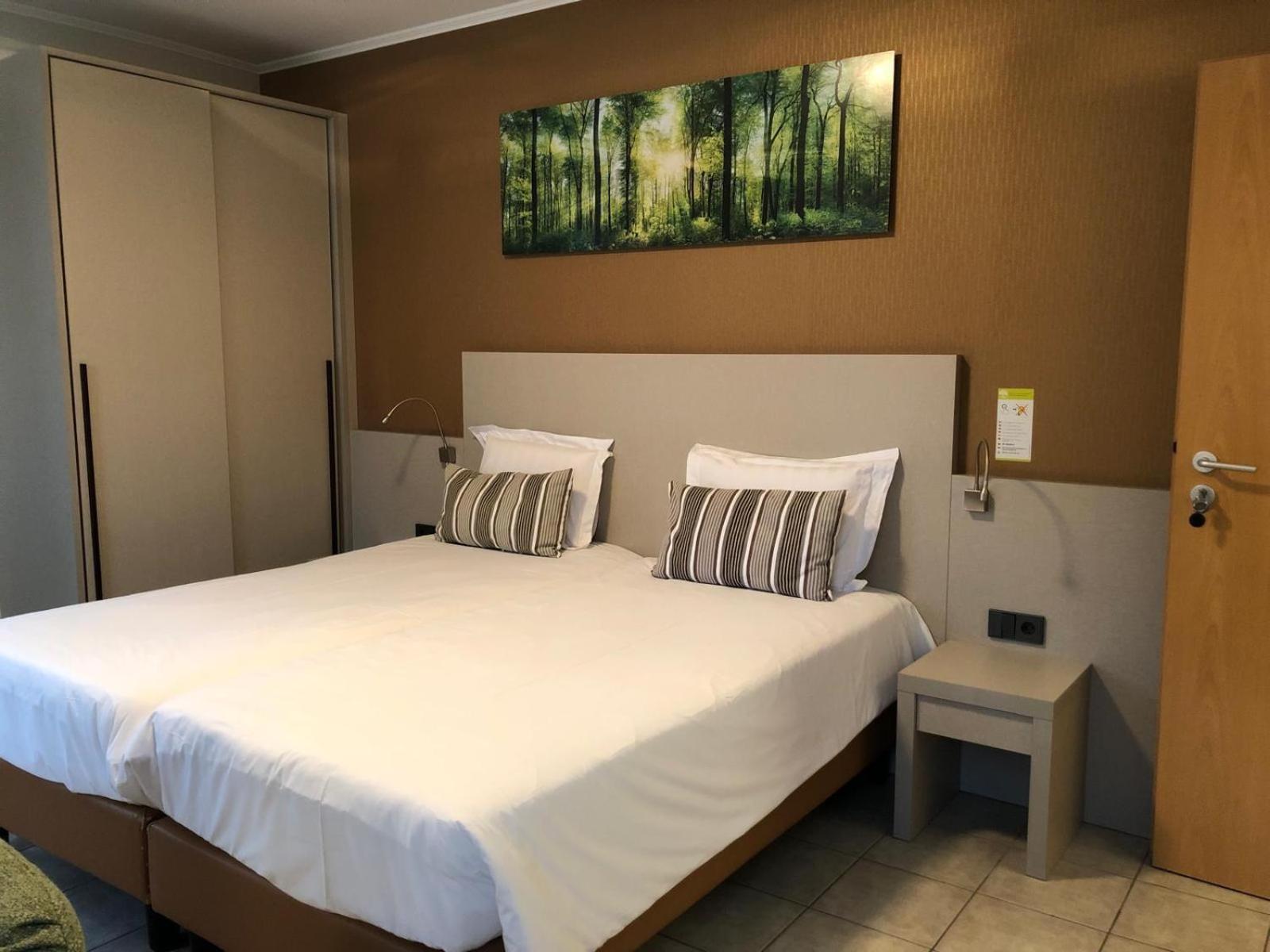 Appart-Hotel Gwendy Bour Exterior foto